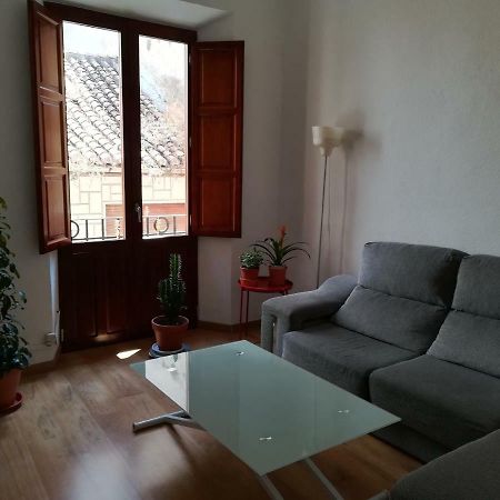 Nice Apartment In The Center Of Гранада Екстериор снимка