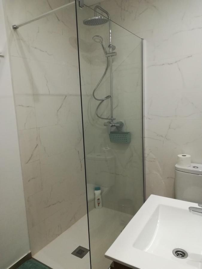 Nice Apartment In The Center Of Гранада Екстериор снимка