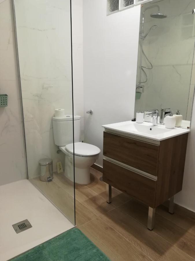 Nice Apartment In The Center Of Гранада Екстериор снимка