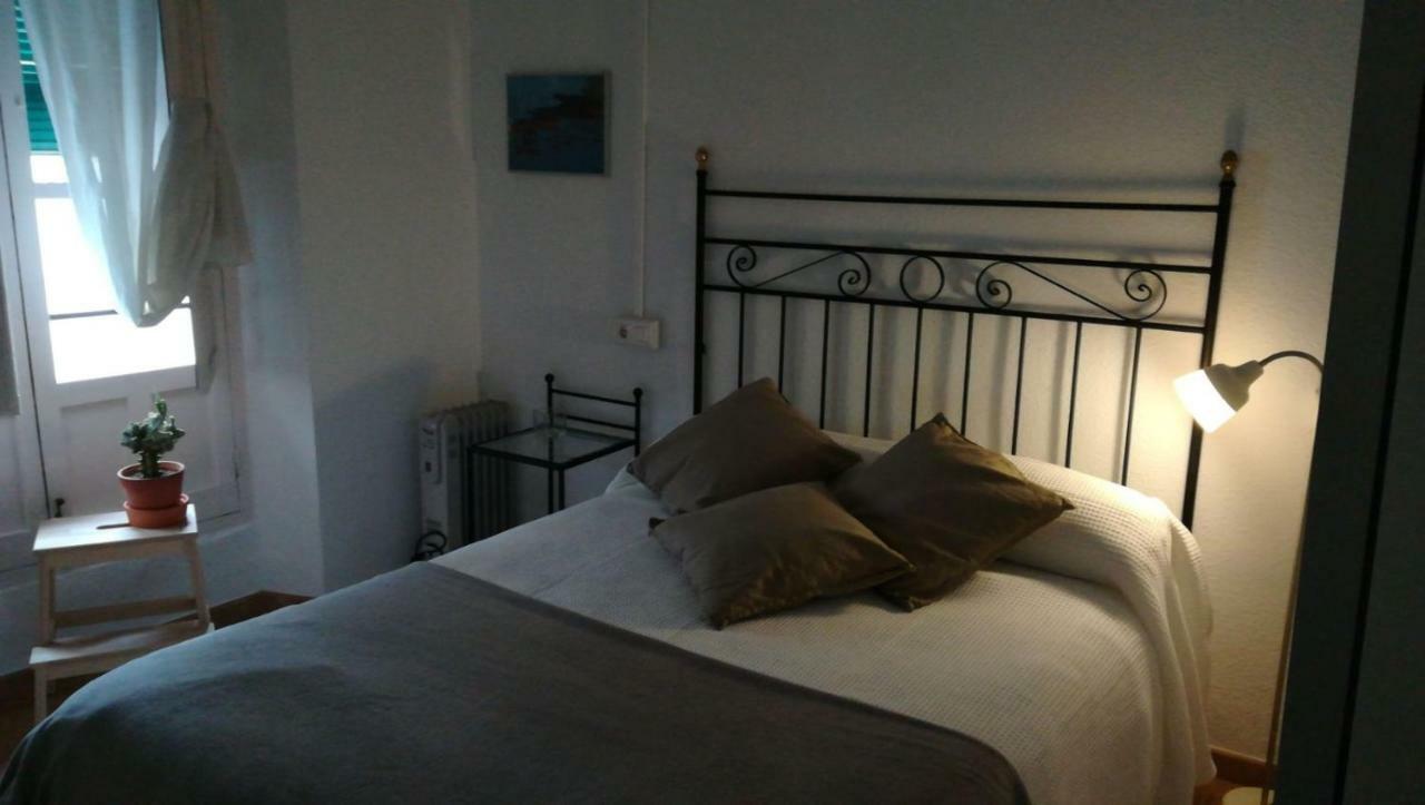 Nice Apartment In The Center Of Гранада Екстериор снимка